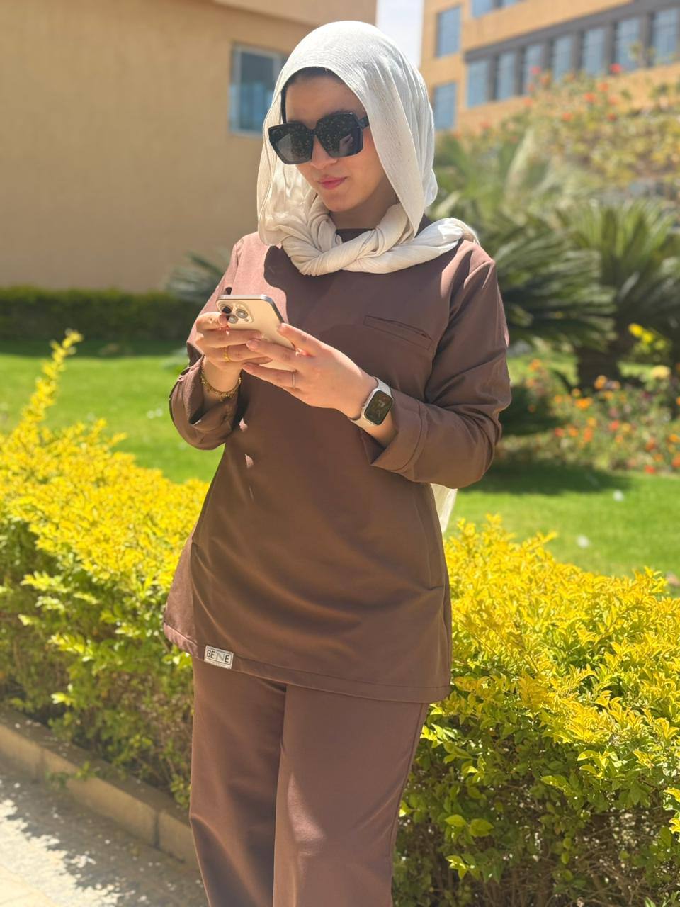 Back Ribbon In Brown