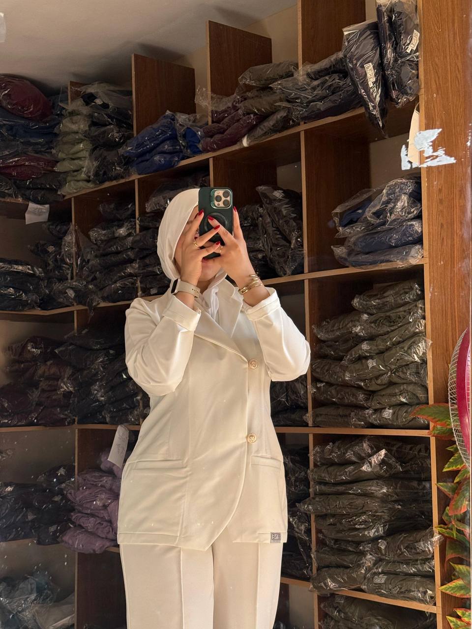 Suit In Off-White