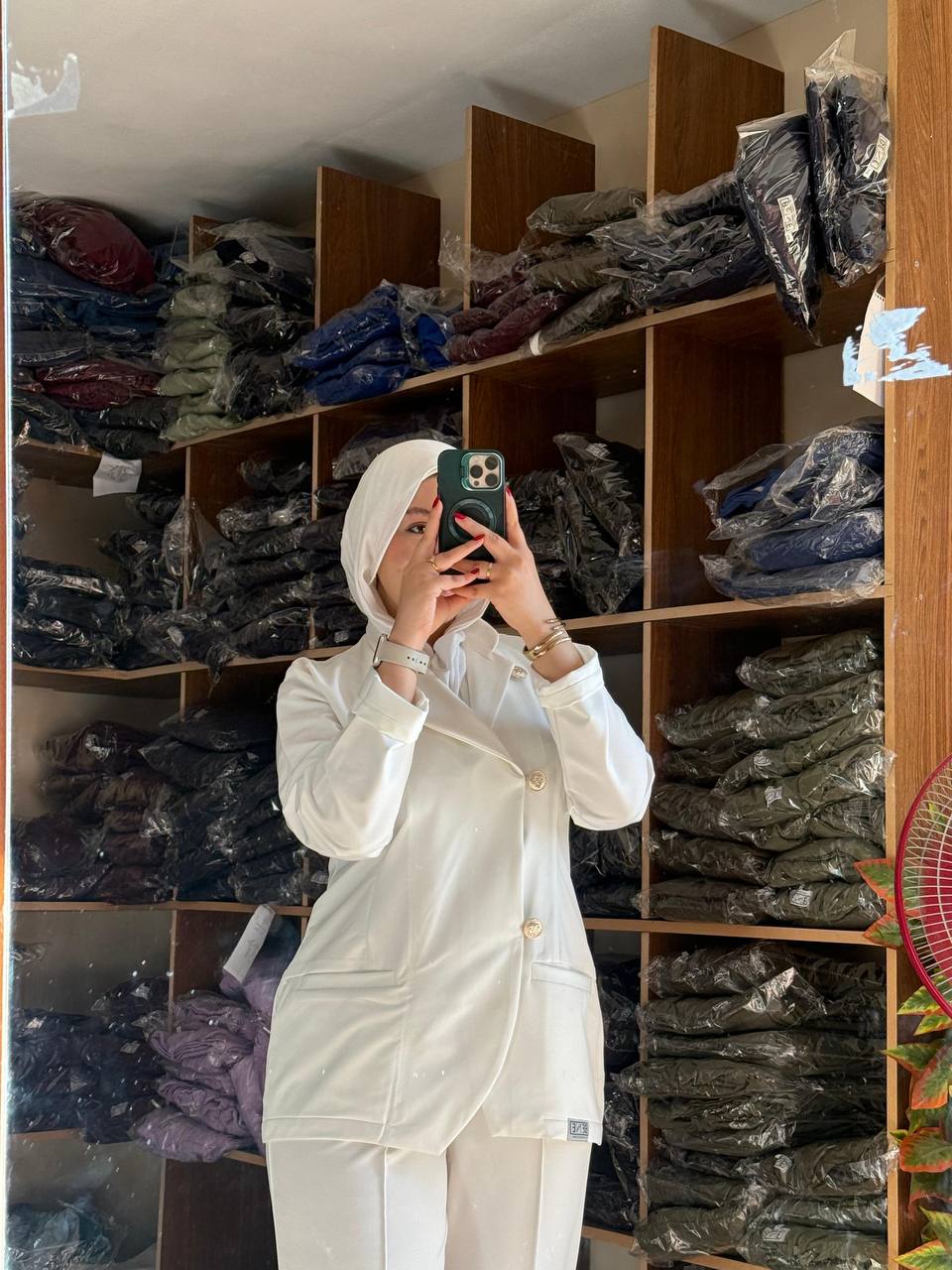 Suit In Off-White