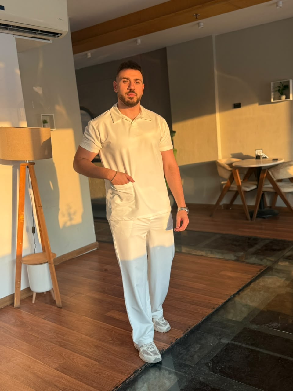 Classic Scrub In White