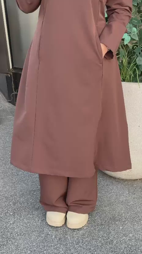 Tonic scrub in Brown